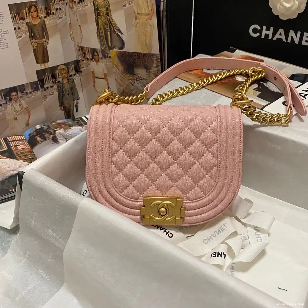 HyperPeter CHANEL MESSENGER BAG BOY SMALL 0619